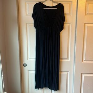 Amazon Essentials Women's Waisted Maxi Dress (Plus Size)